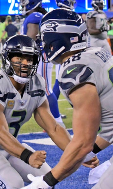 Wilson throws 3 second-half TDs, Seahawks D dominates (Oct 22, 2017)